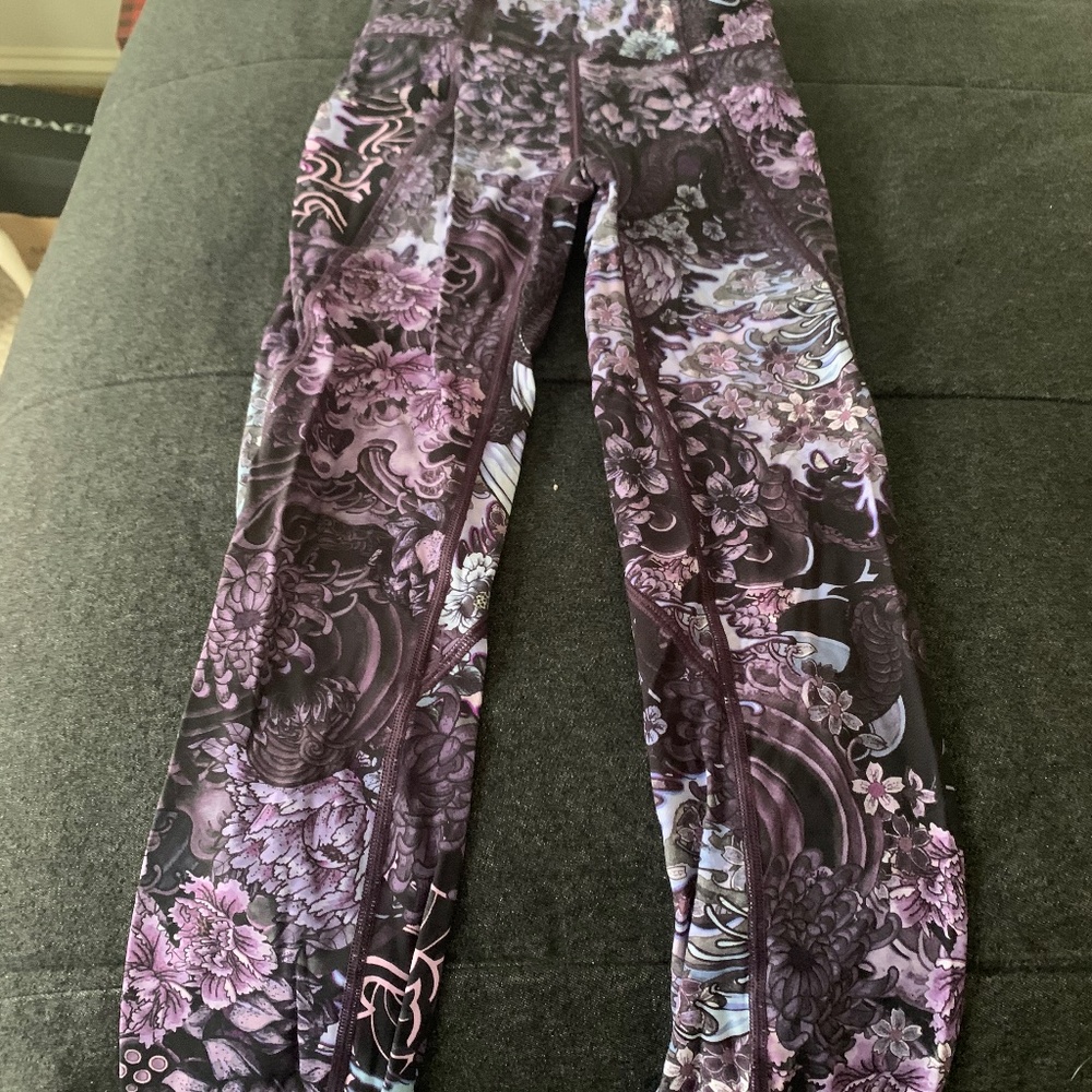 Lululemon leggings
